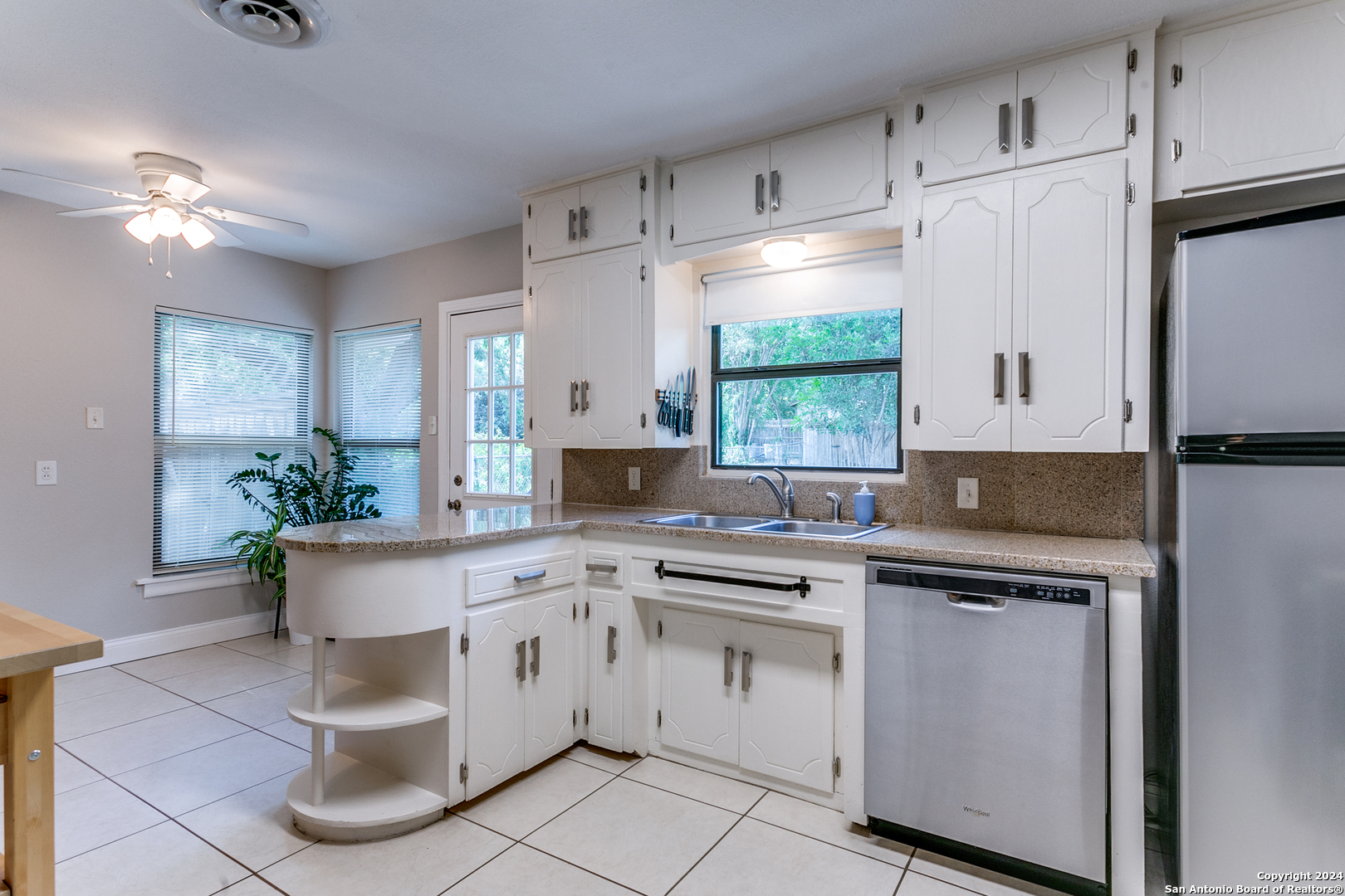 229 LYMAN DR