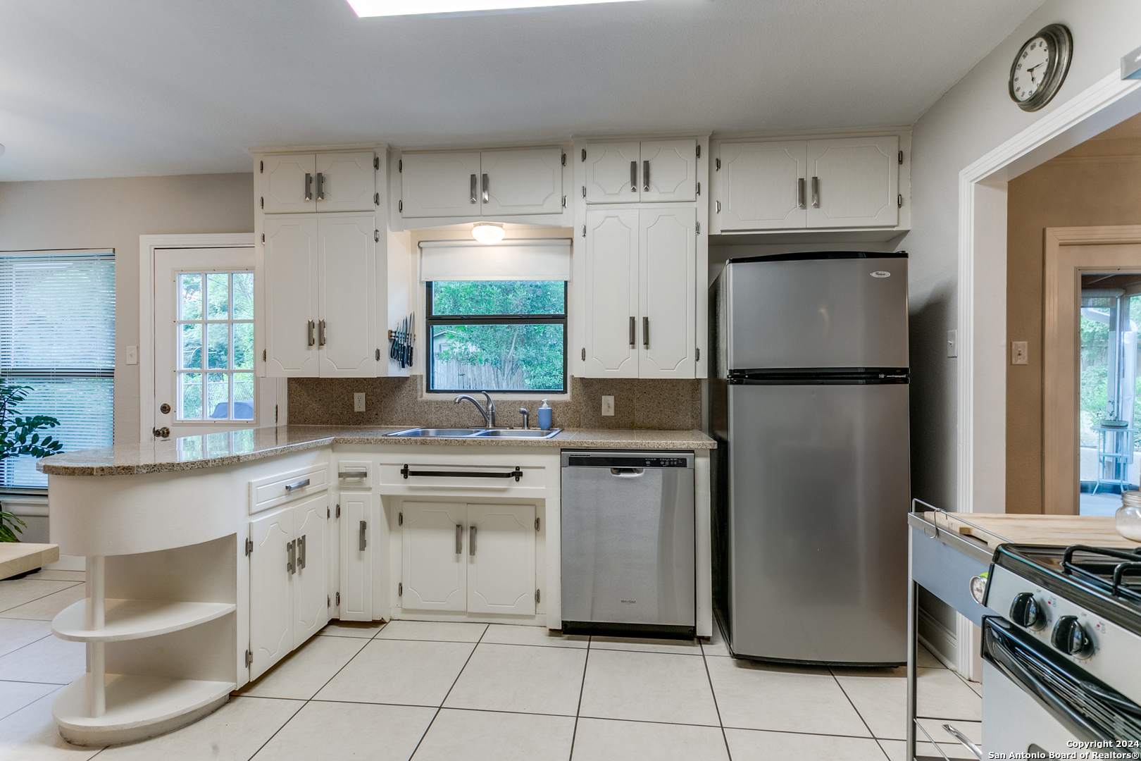 229 LYMAN DR
