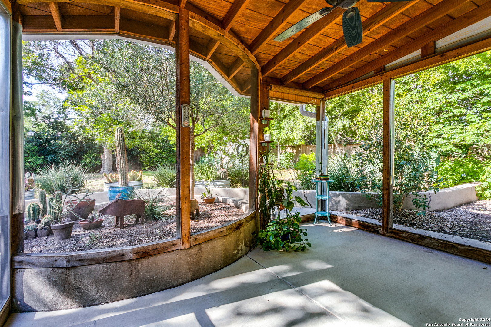 229 LYMAN DR