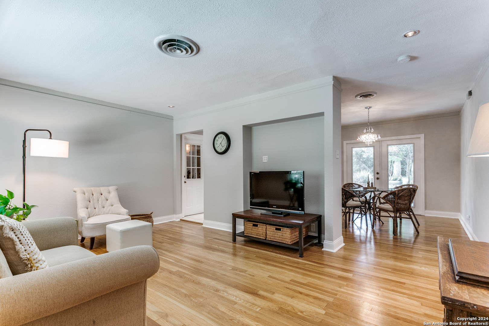 229 LYMAN DR