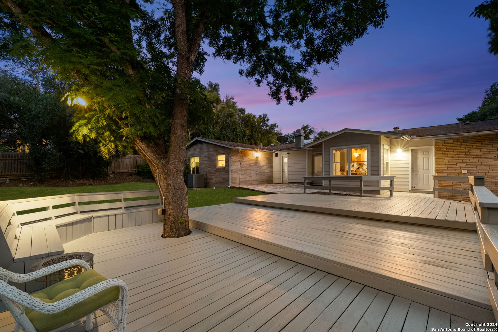 3203 ALBIN DR