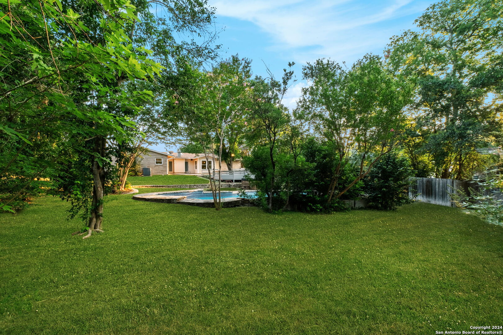 3203 ALBIN DR