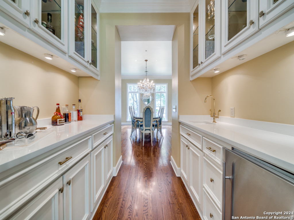 600 ELIZABETH RD