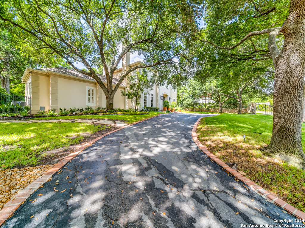 600 ELIZABETH RD