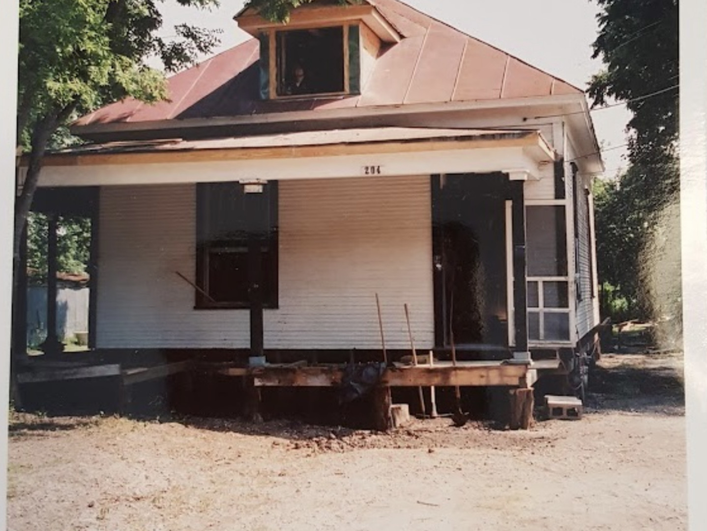 204 CLAY
