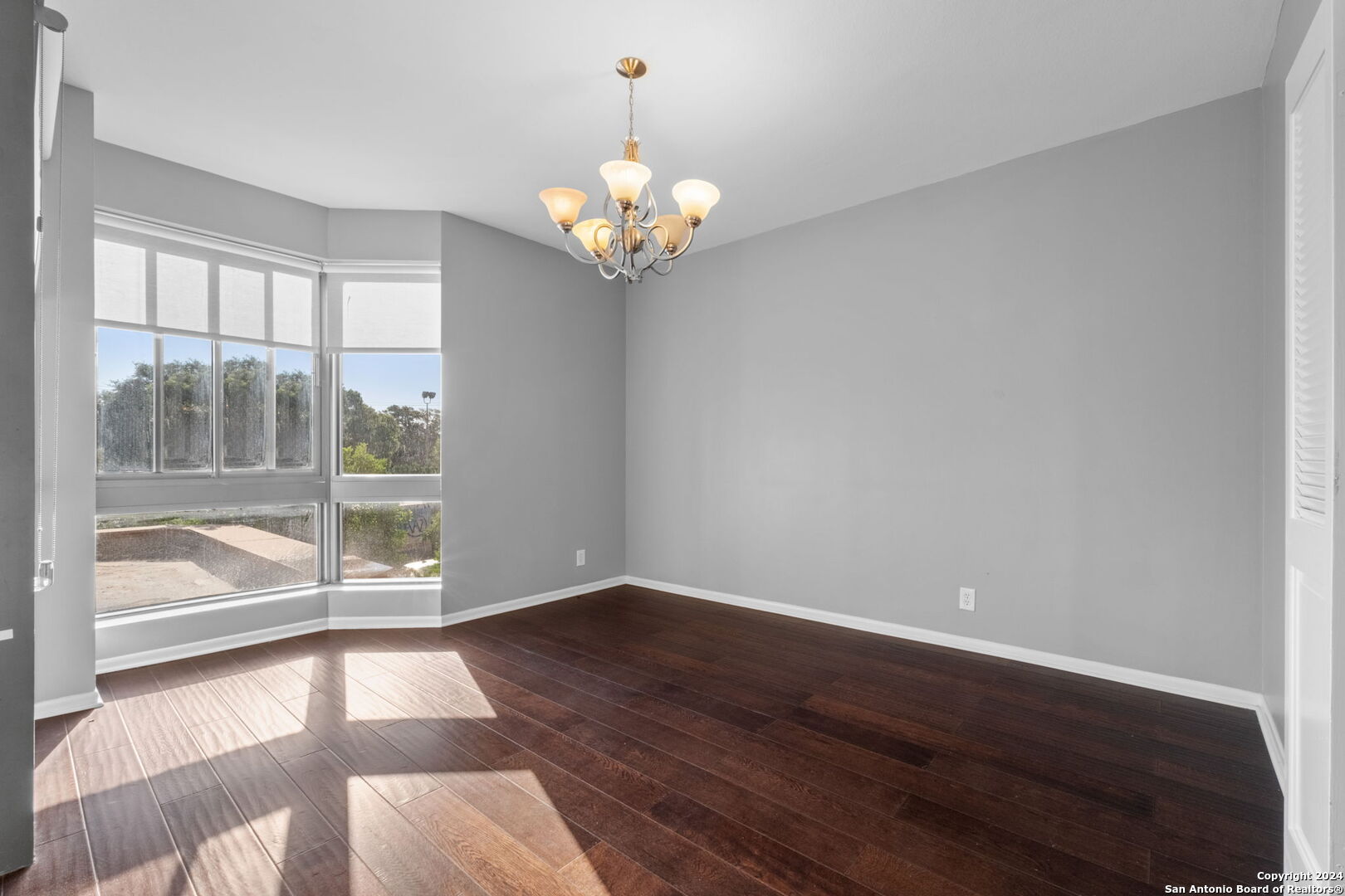 7887 BROADWAY 207