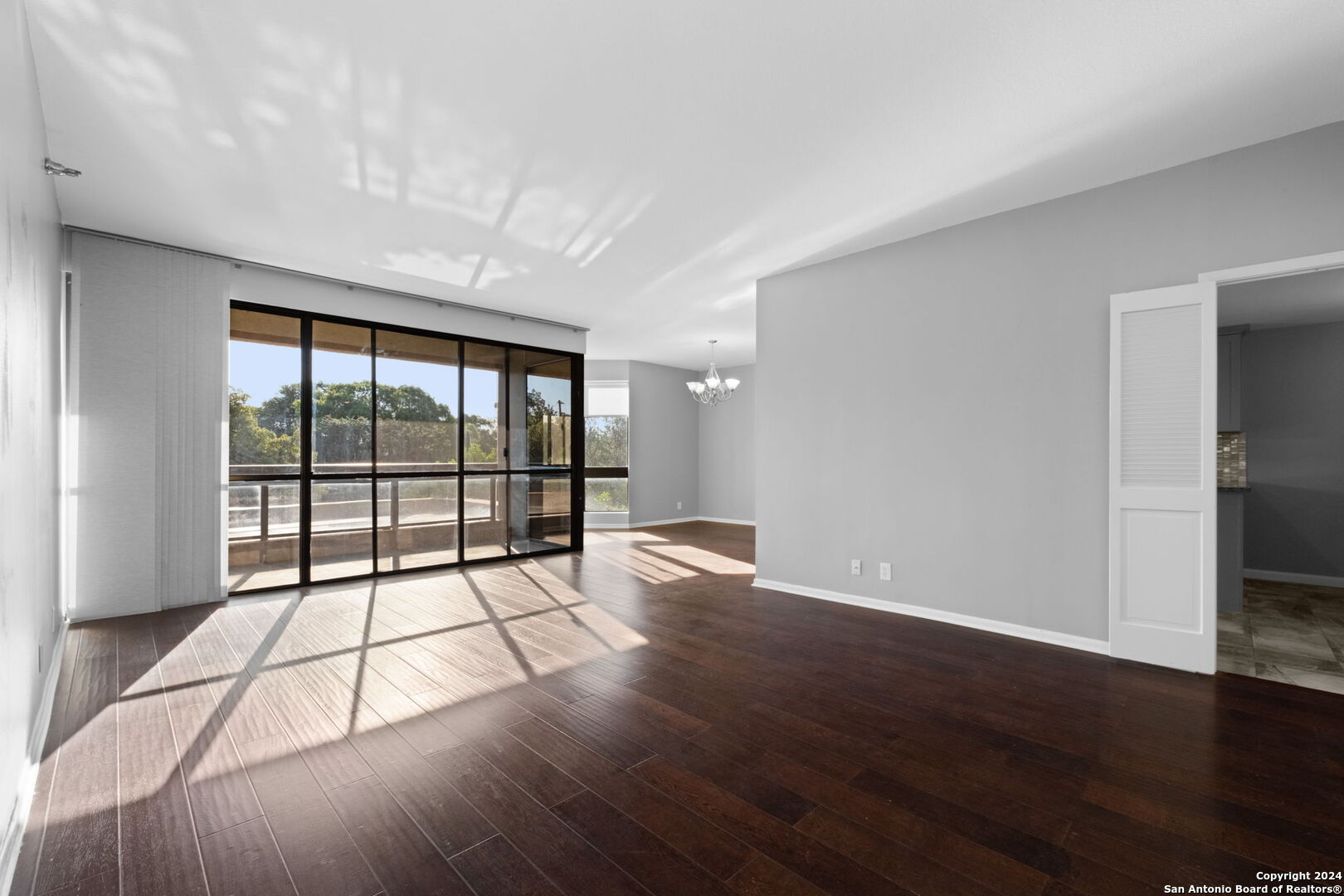 7887 BROADWAY 207