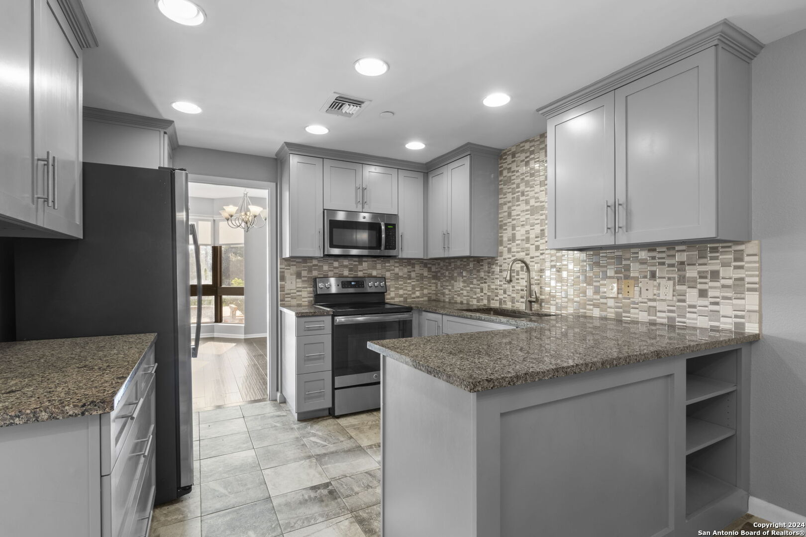 7887 BROADWAY 207