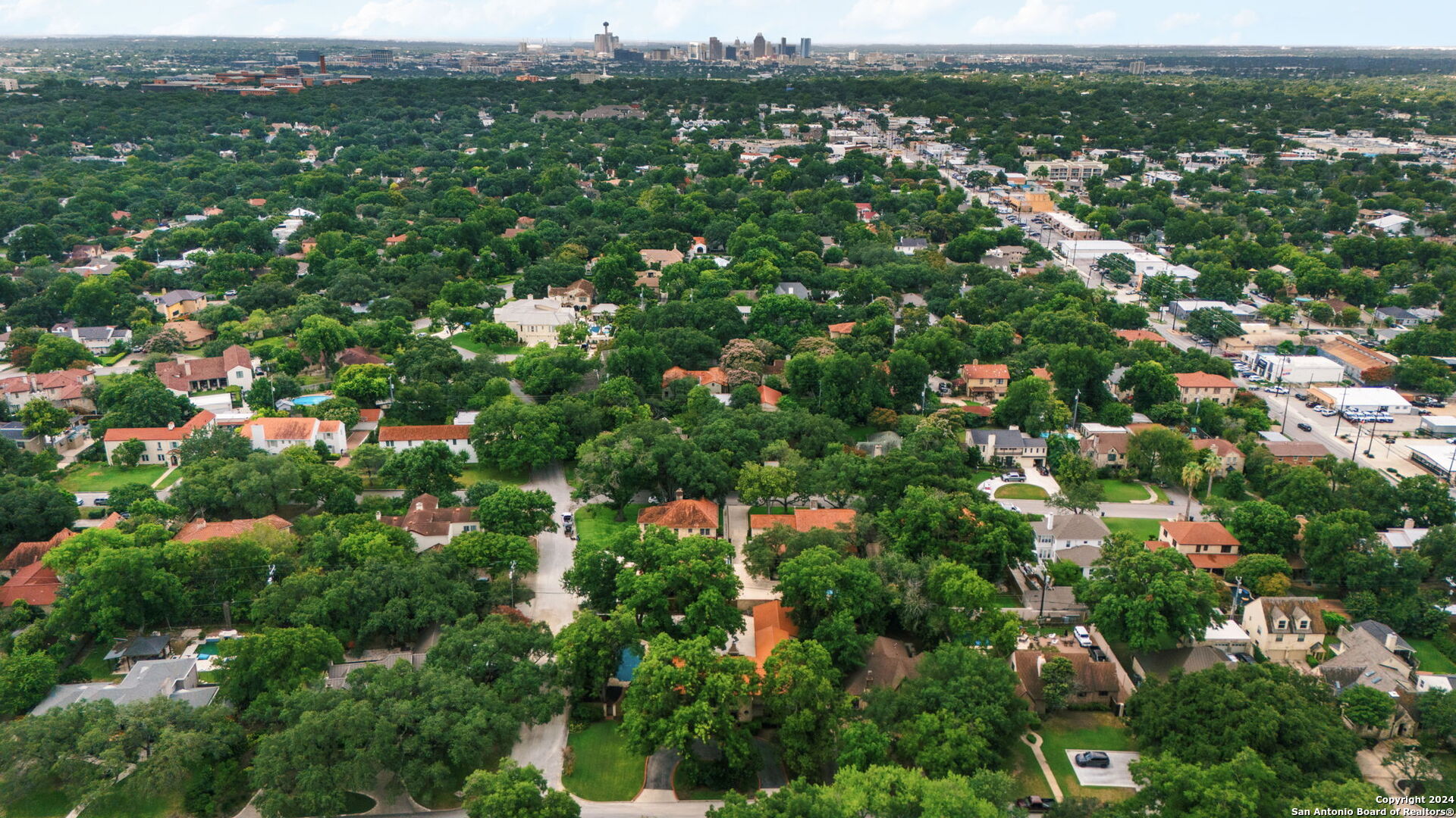 134 E Hermosa Dr