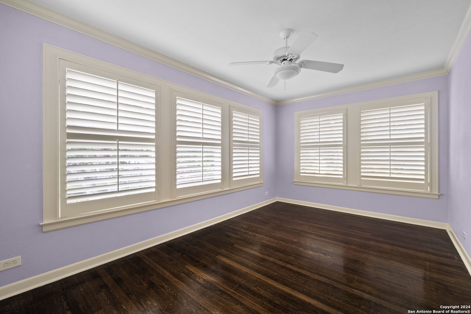 134 E Hermosa Dr
