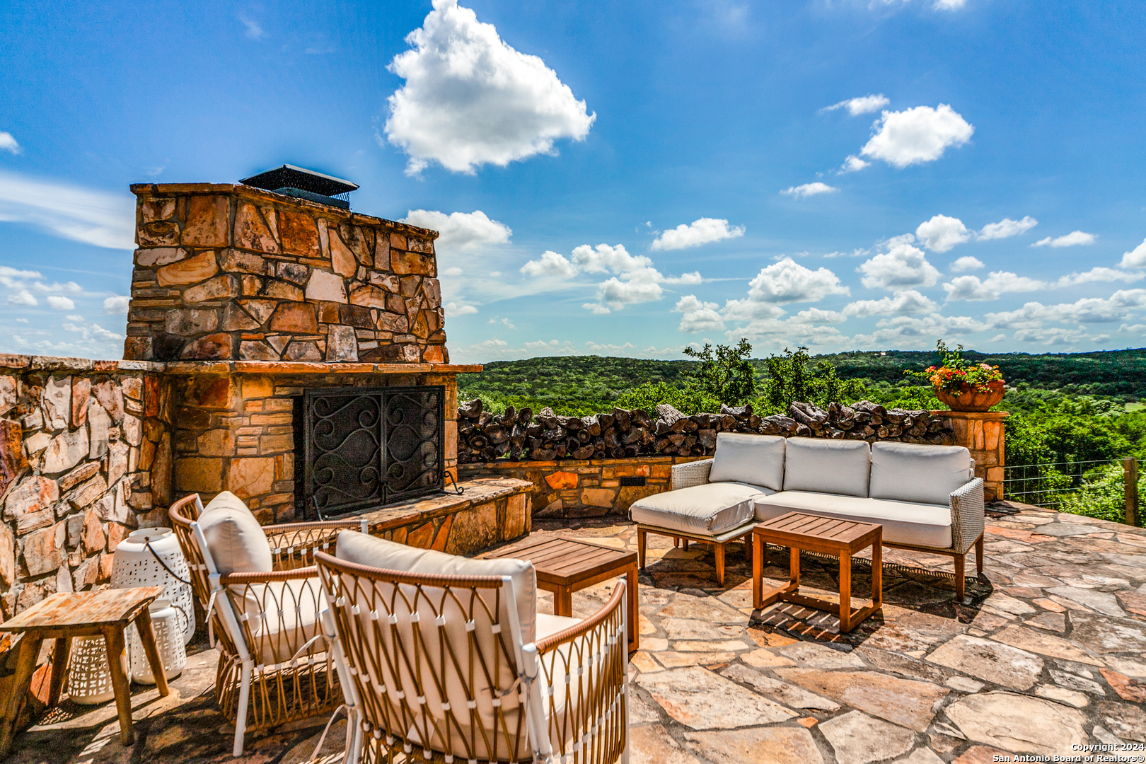 363 Grayhawk