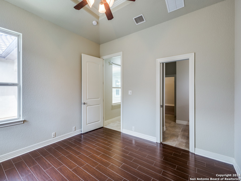 19526 BROOKE PLACE