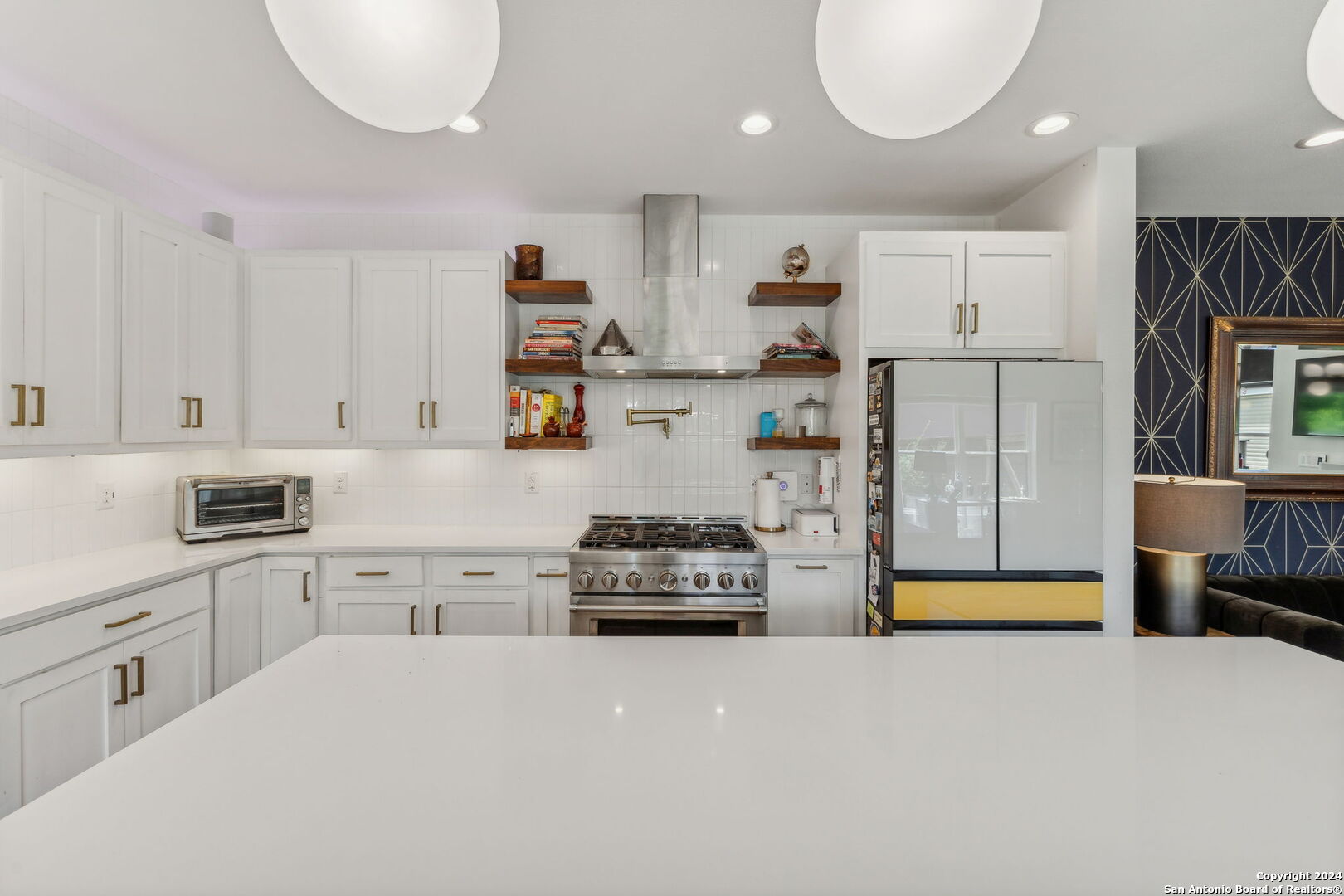 914 W French Pl
