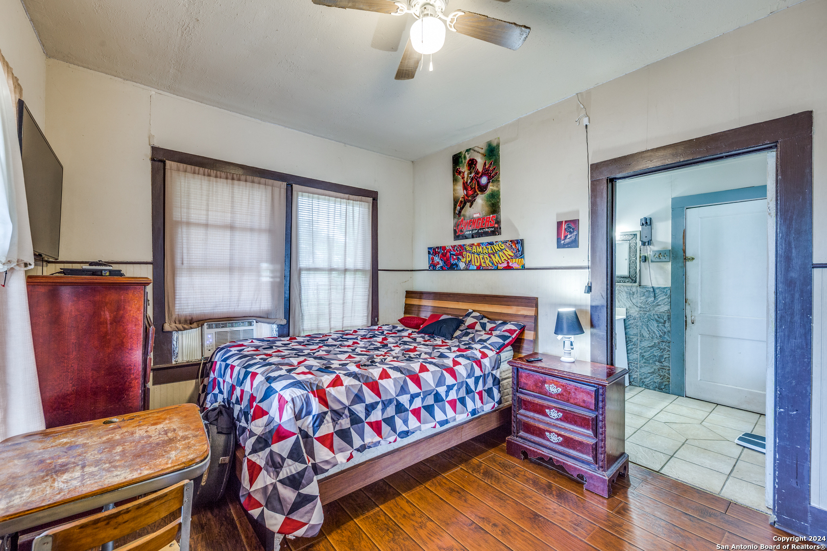 1051 KIRK PL