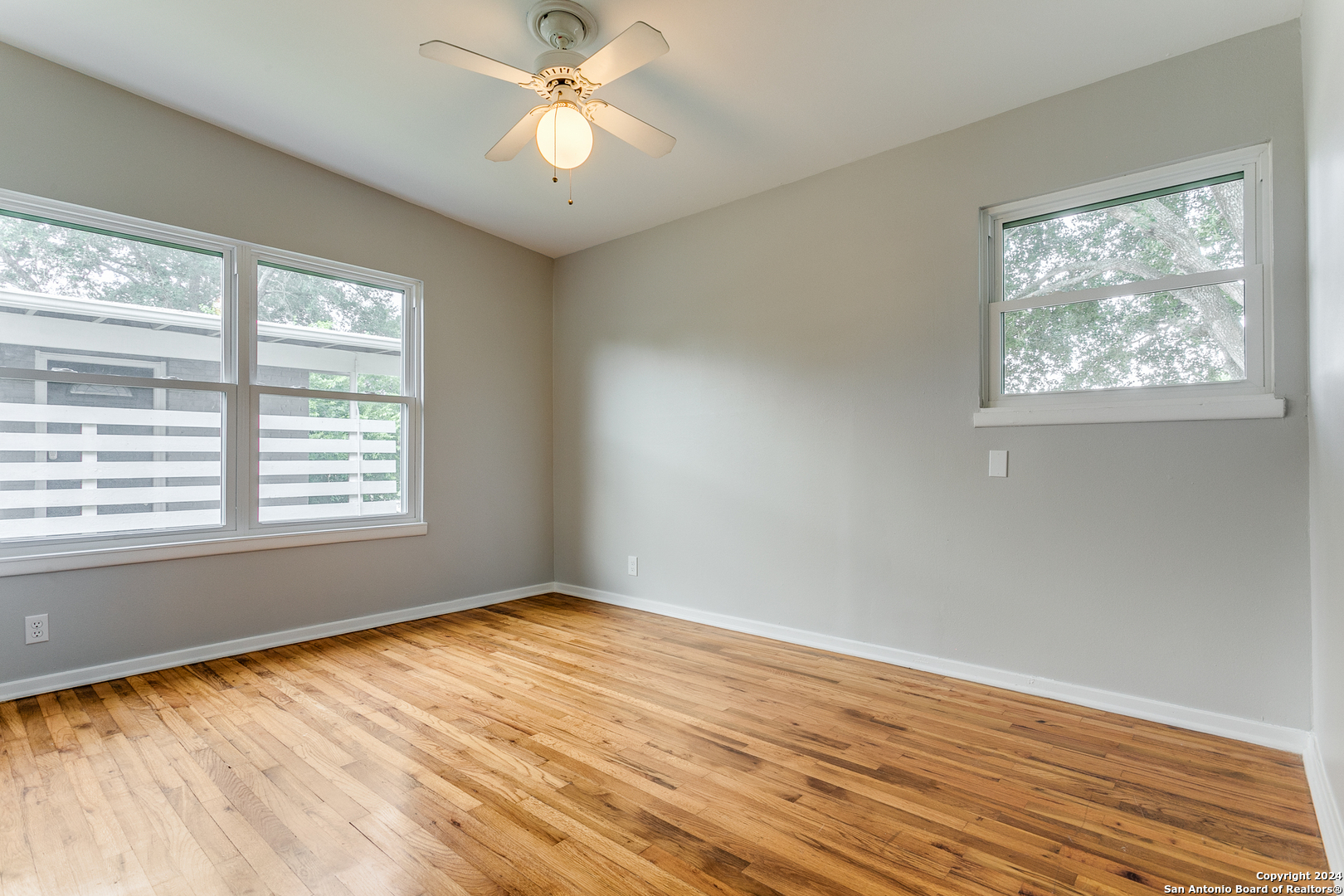 246 EMPORIA BLVD