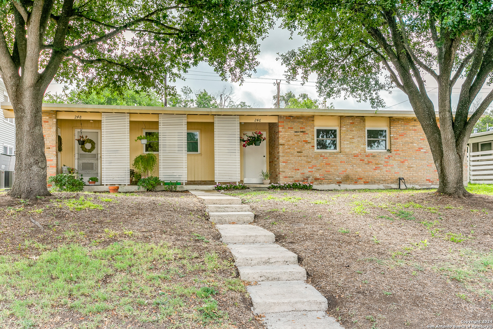 246 EMPORIA BLVD