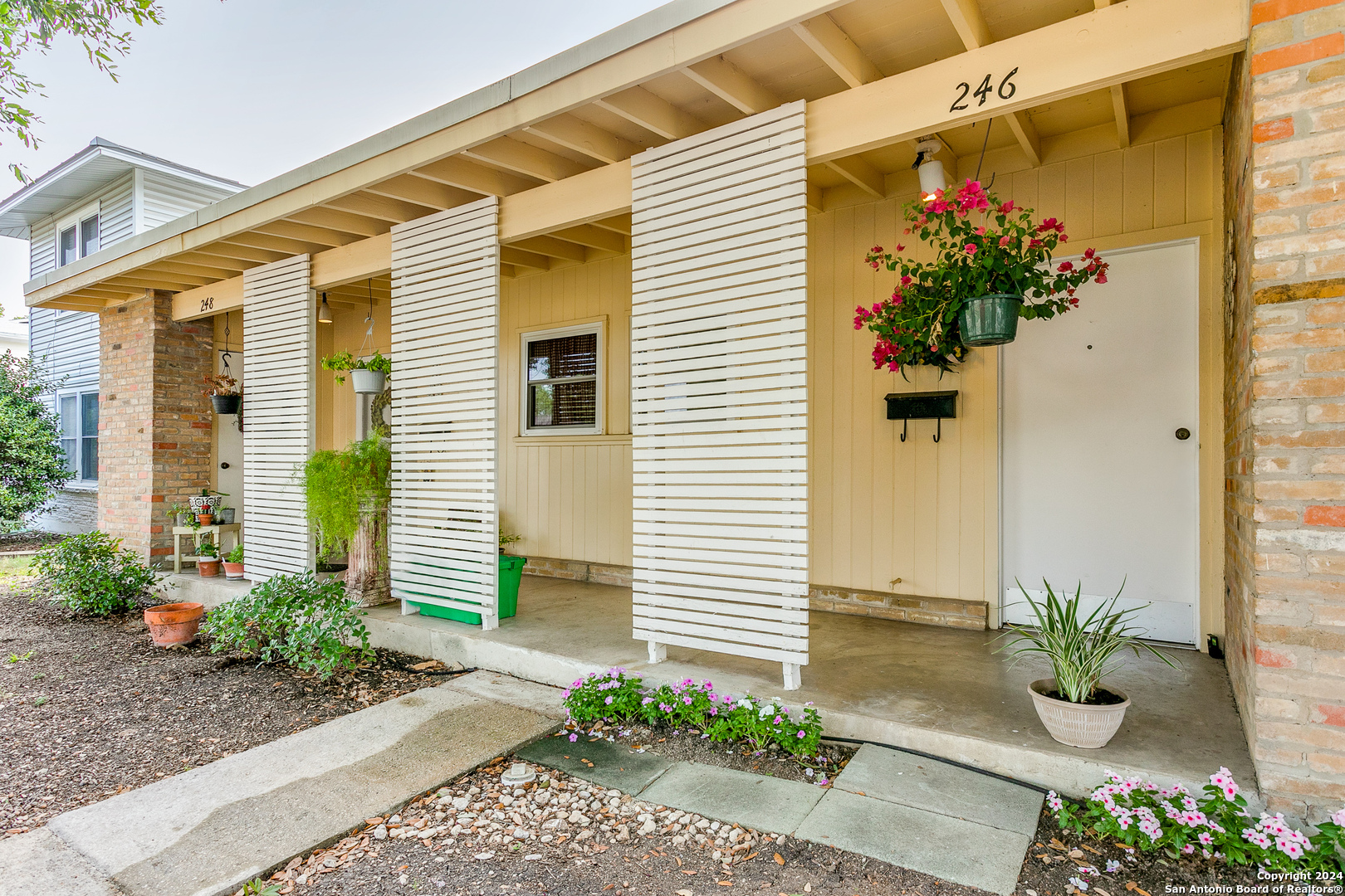 246 EMPORIA BLVD