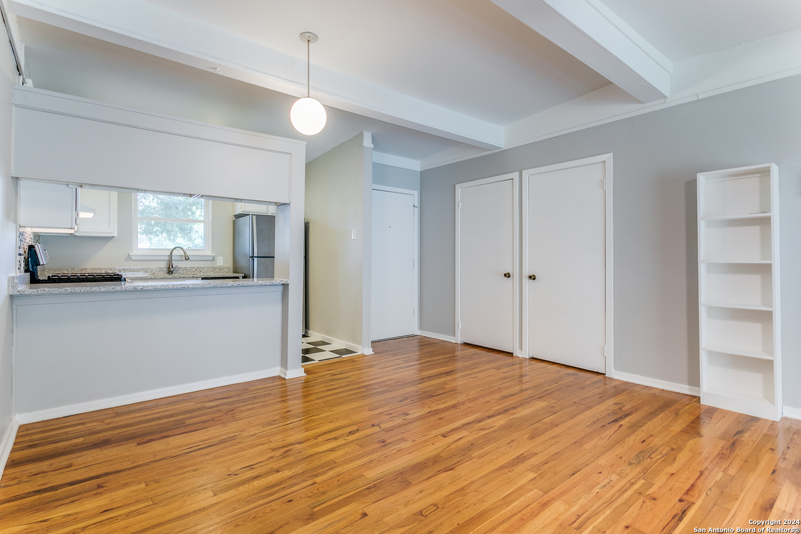 246 EMPORIA BLVD