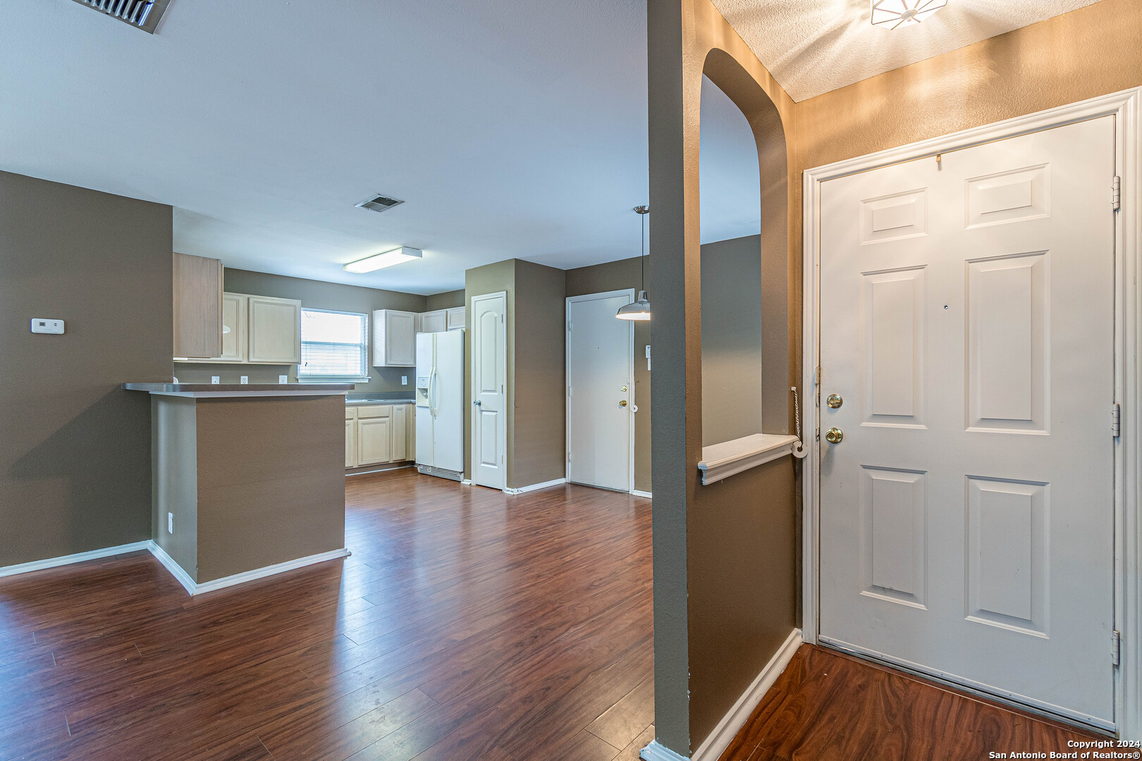 42 Rainy Avenue