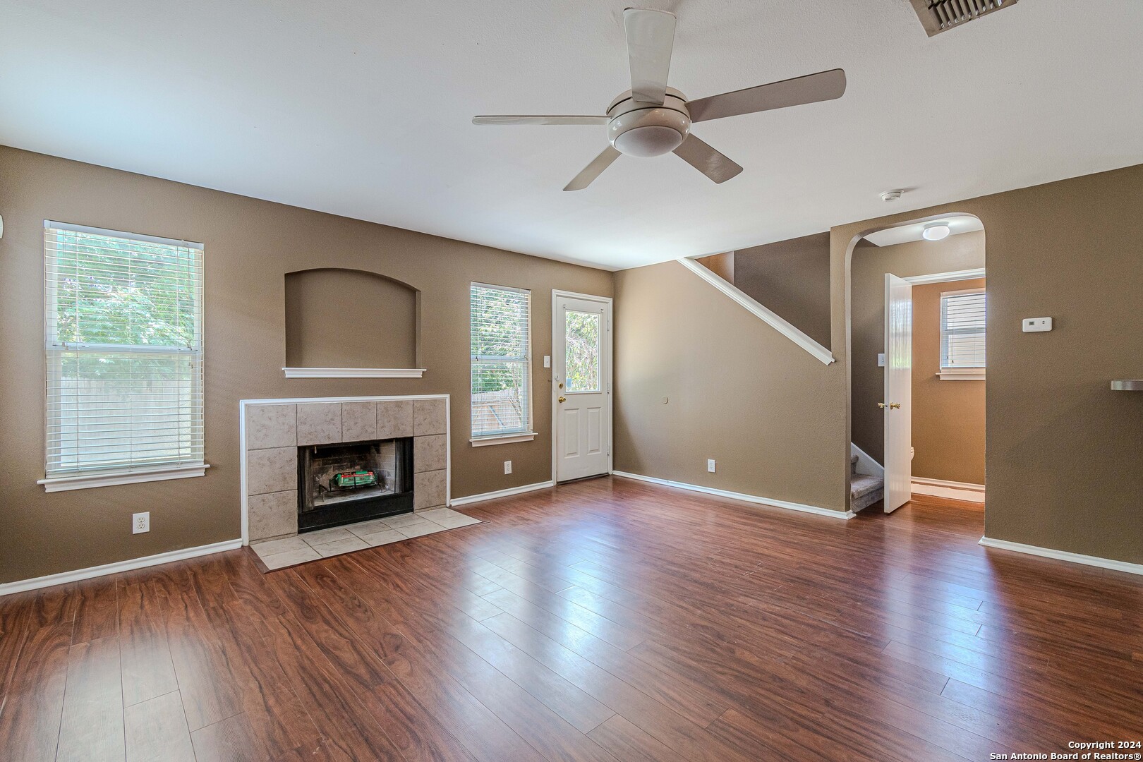 42 Rainy Avenue