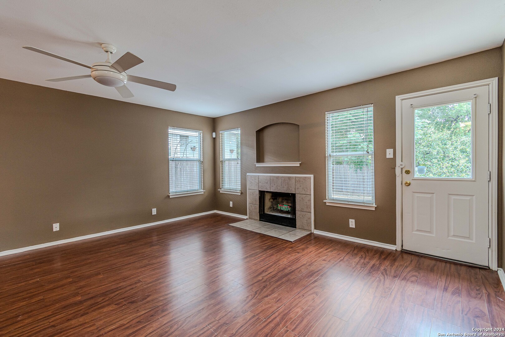 42 Rainy Avenue
