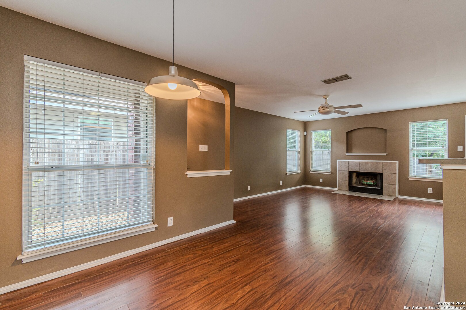 42 Rainy Avenue