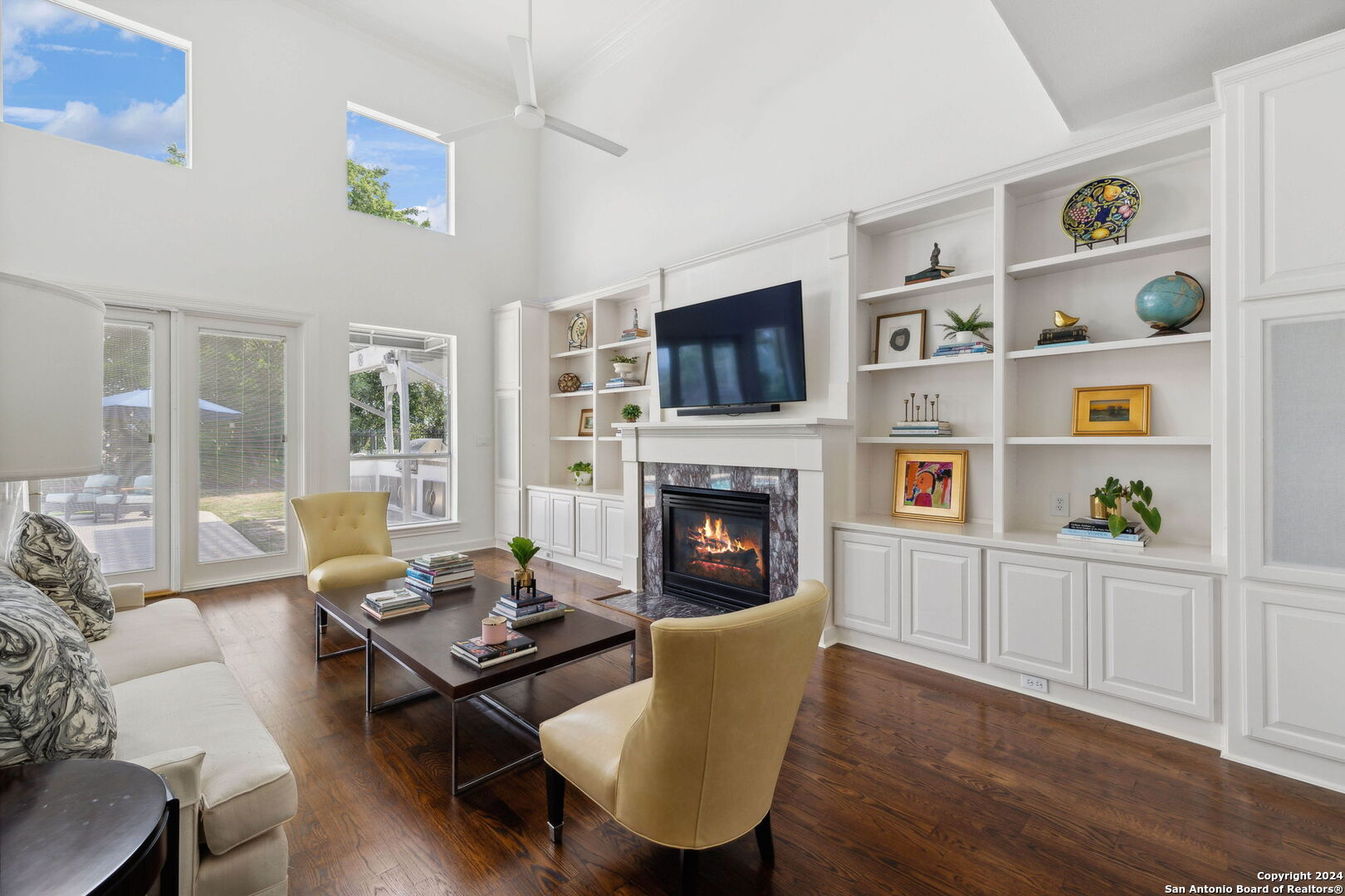 733 TUXEDO AVE