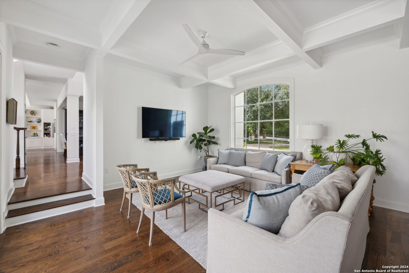 733 TUXEDO AVE