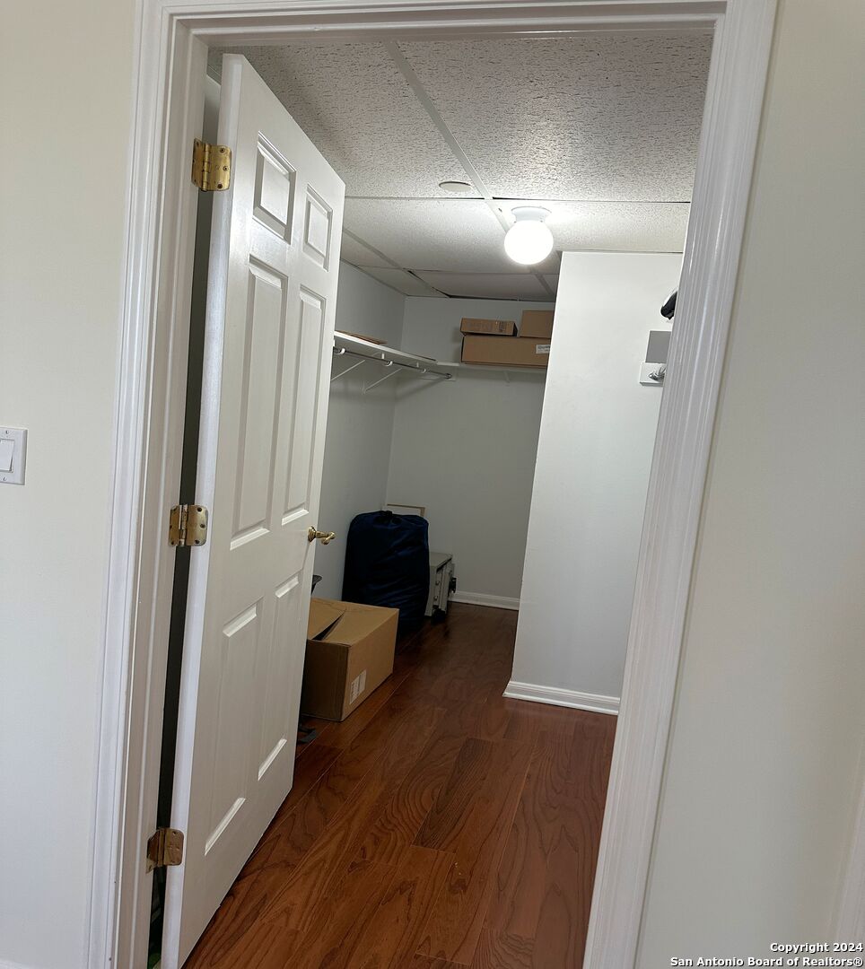 1 TOWERS PARK LN 504