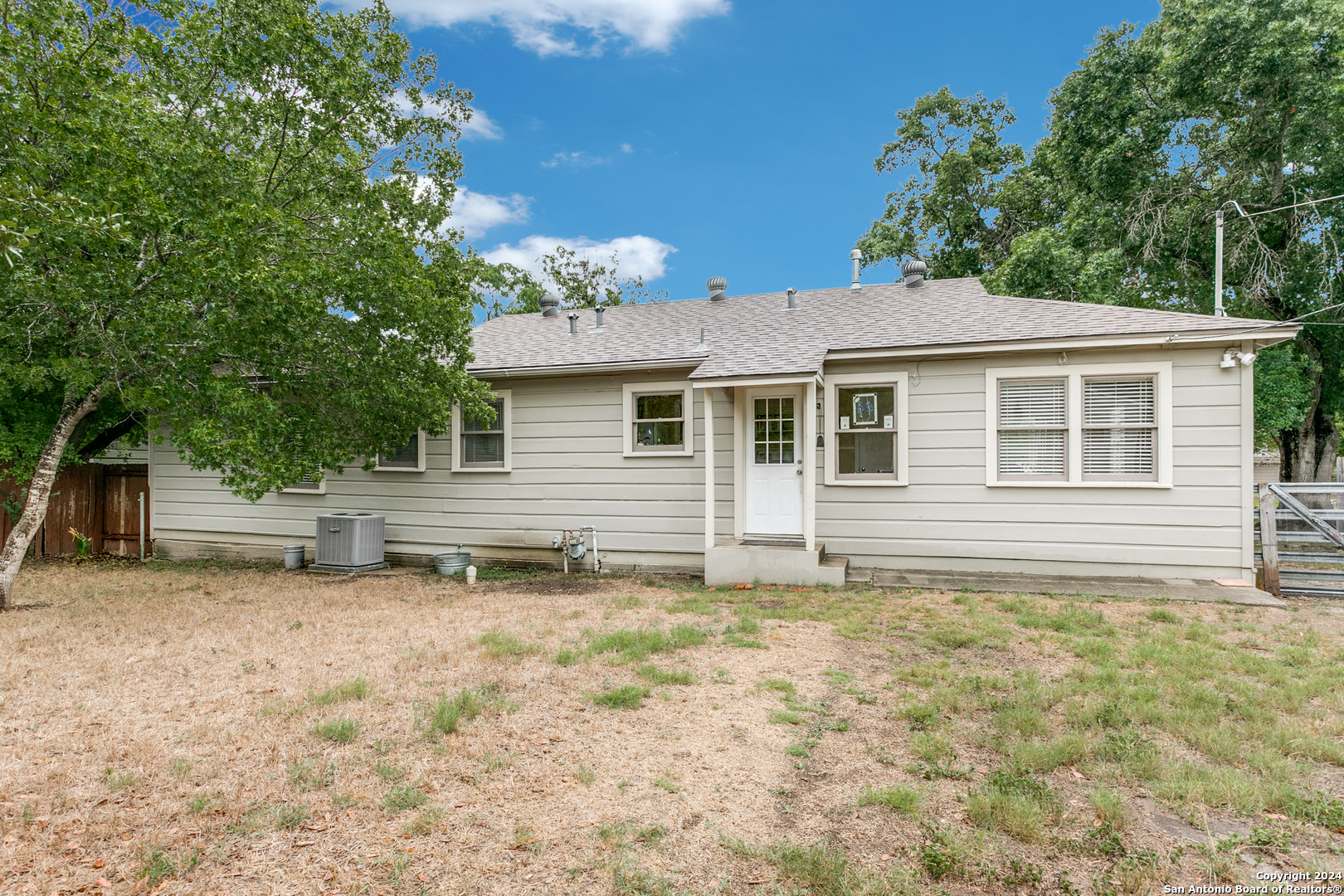 313 TUTTLE RD