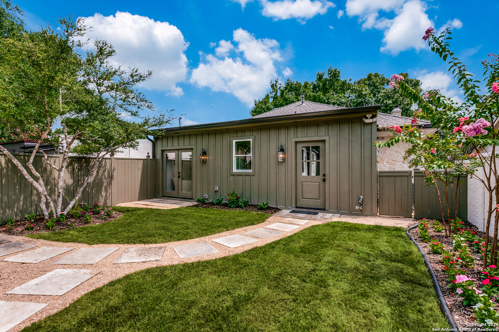 143 Wildrose