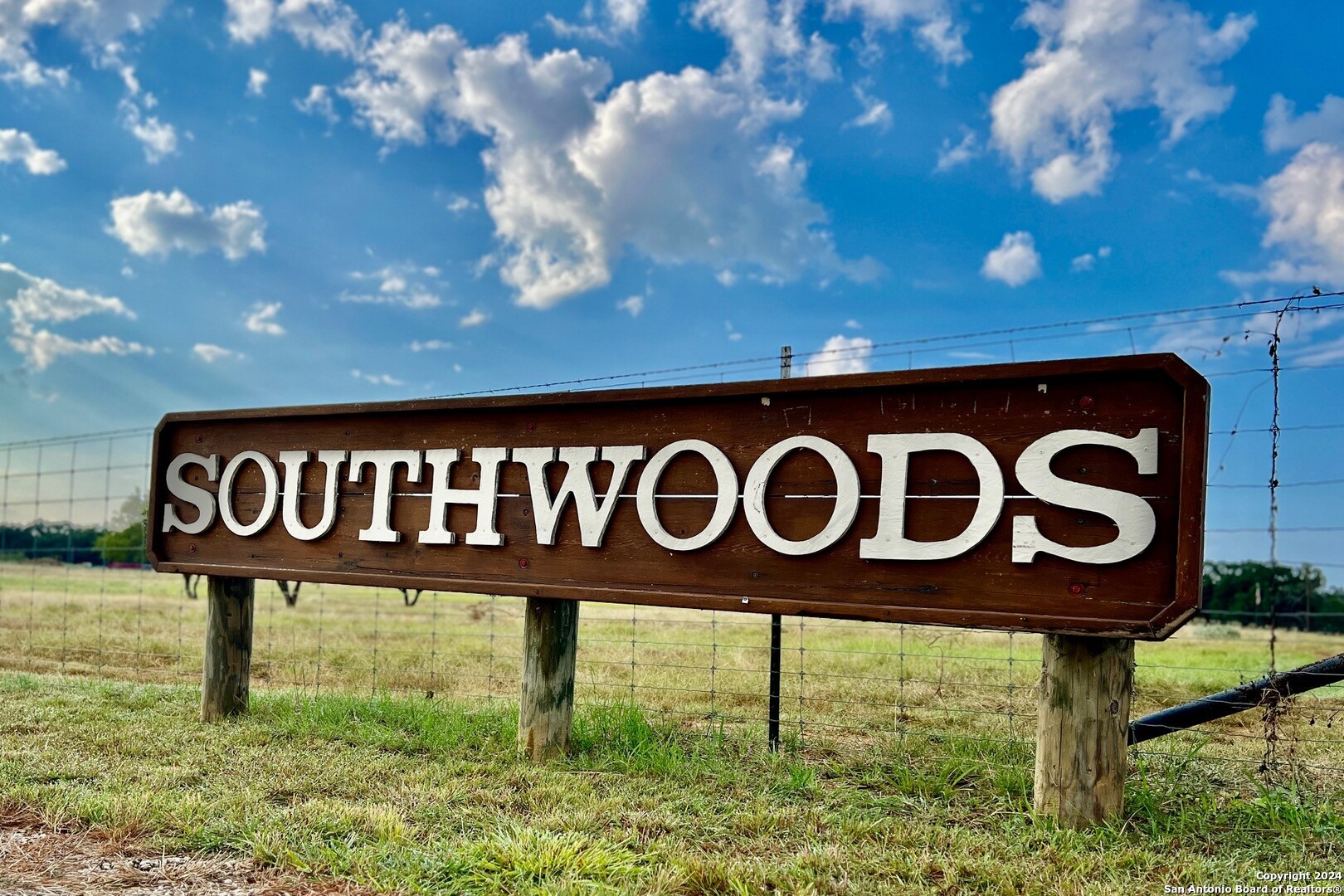 1288 Southwoods Dr