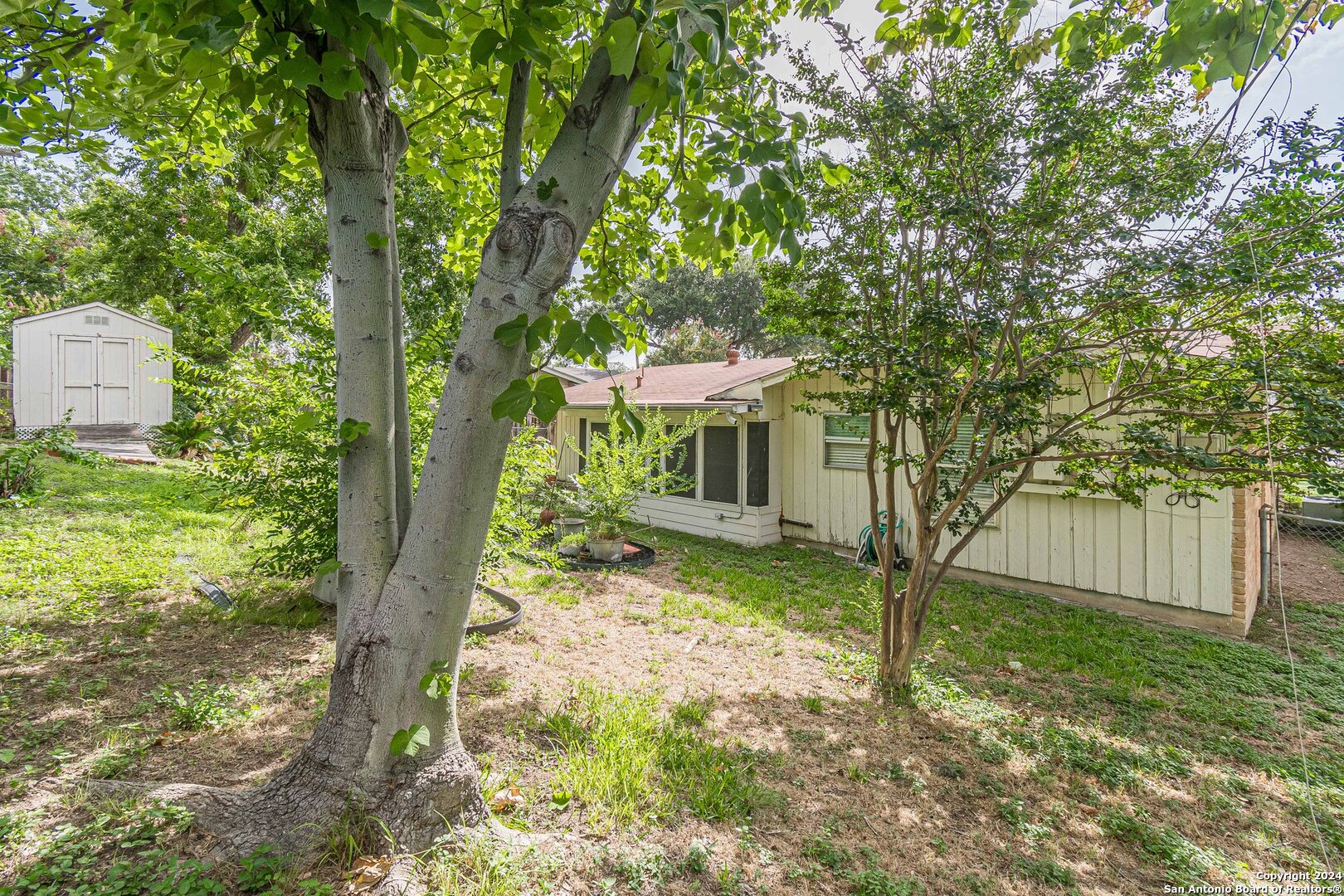 4726 HOLLYRIDGE DR