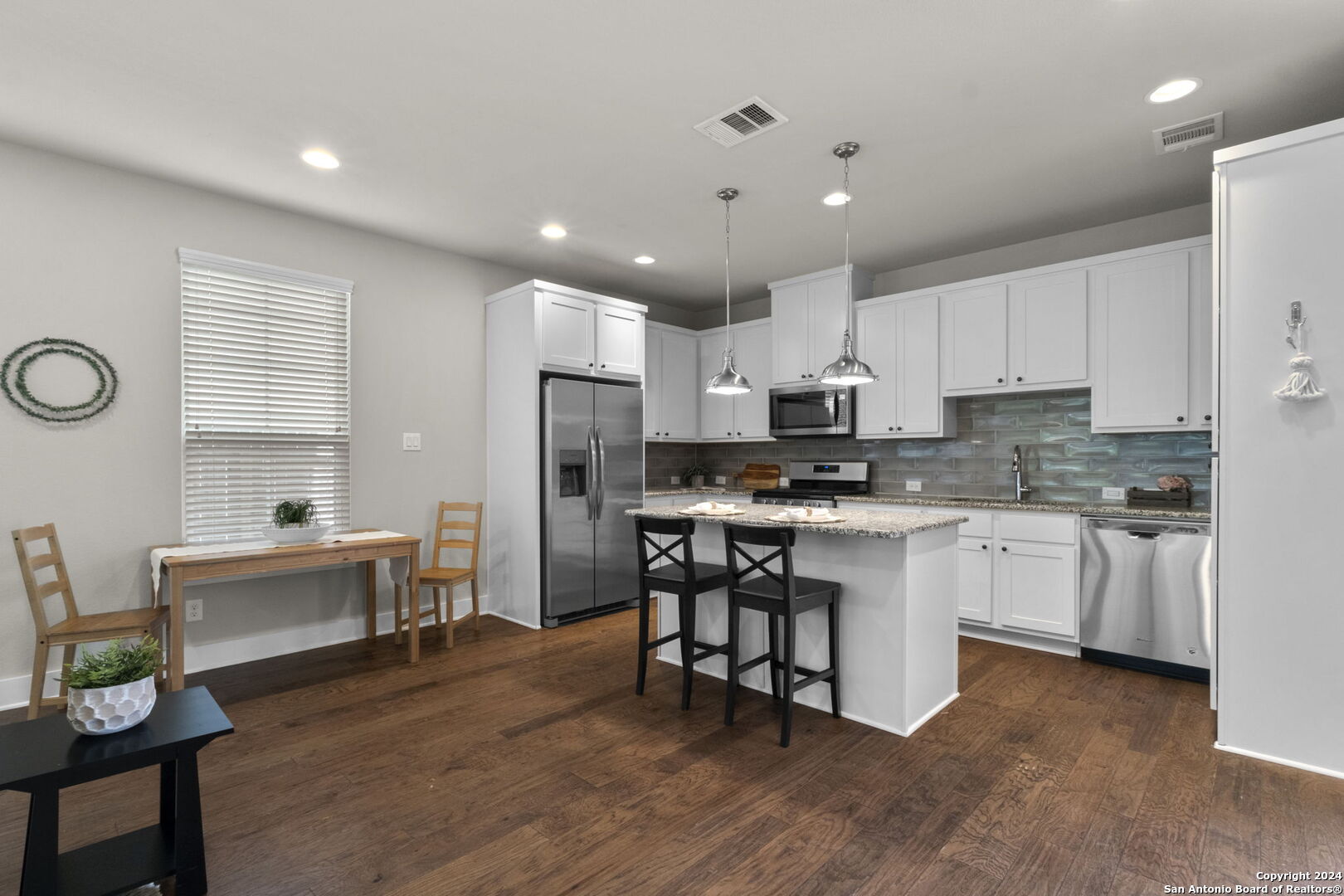 339 CLAREMONT AVE 102