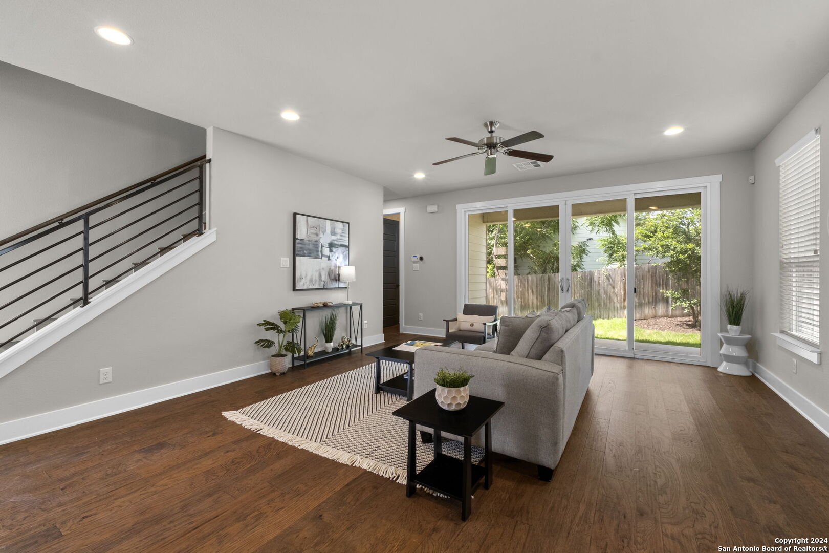 339 CLAREMONT AVE 102