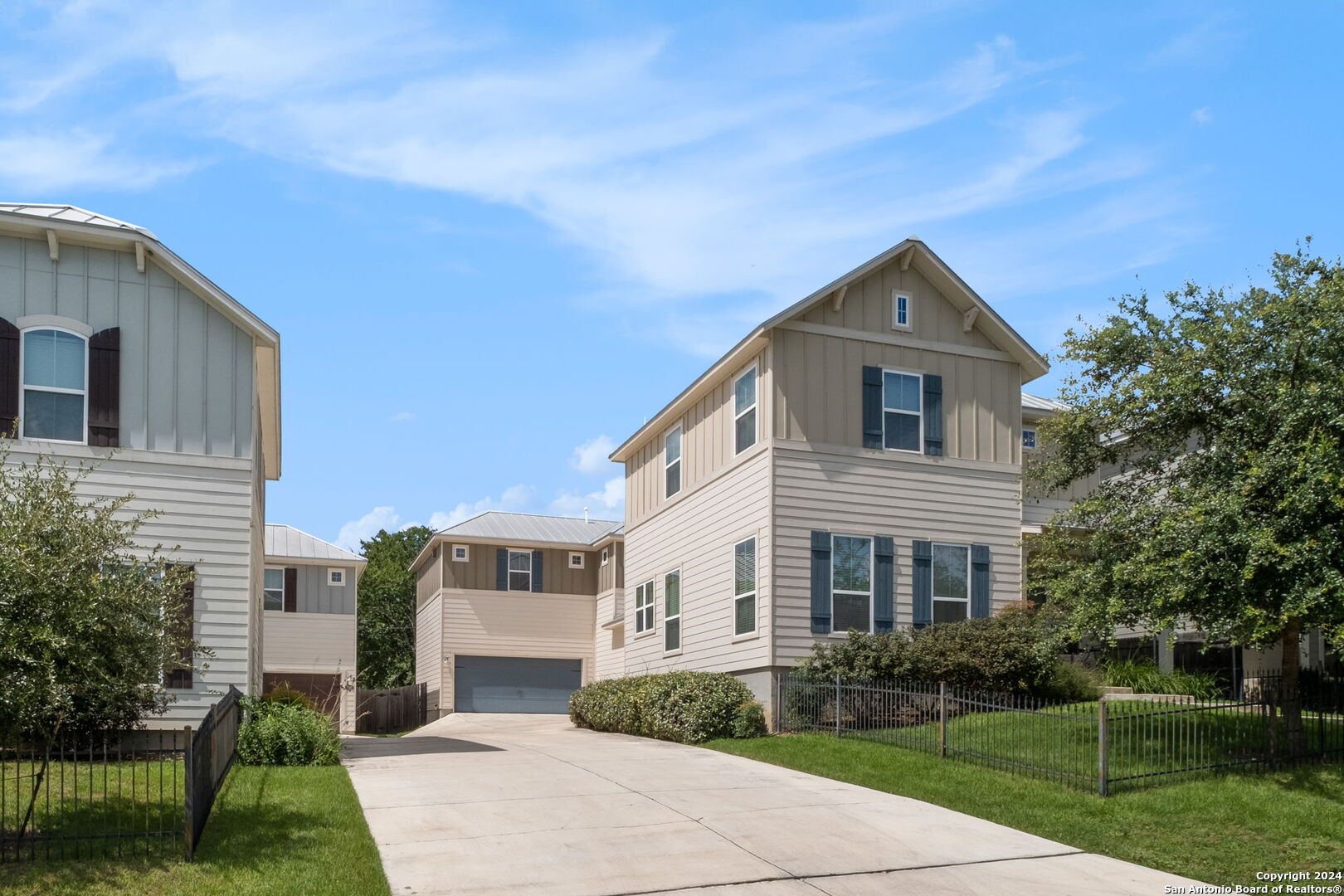 339 CLAREMONT AVE 102