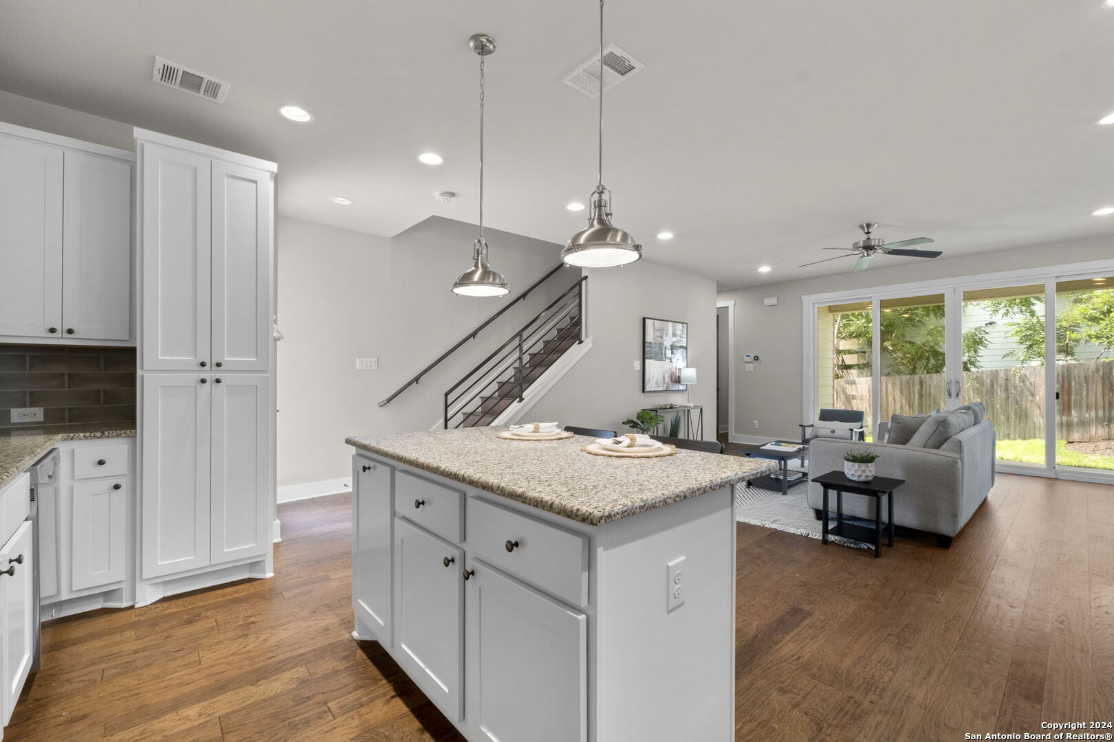 339 CLAREMONT AVE 102
