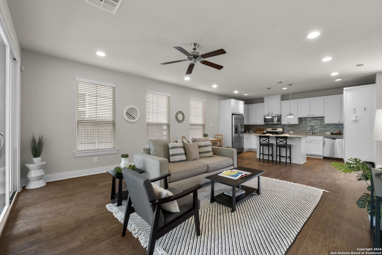 339 CLAREMONT AVE 102
