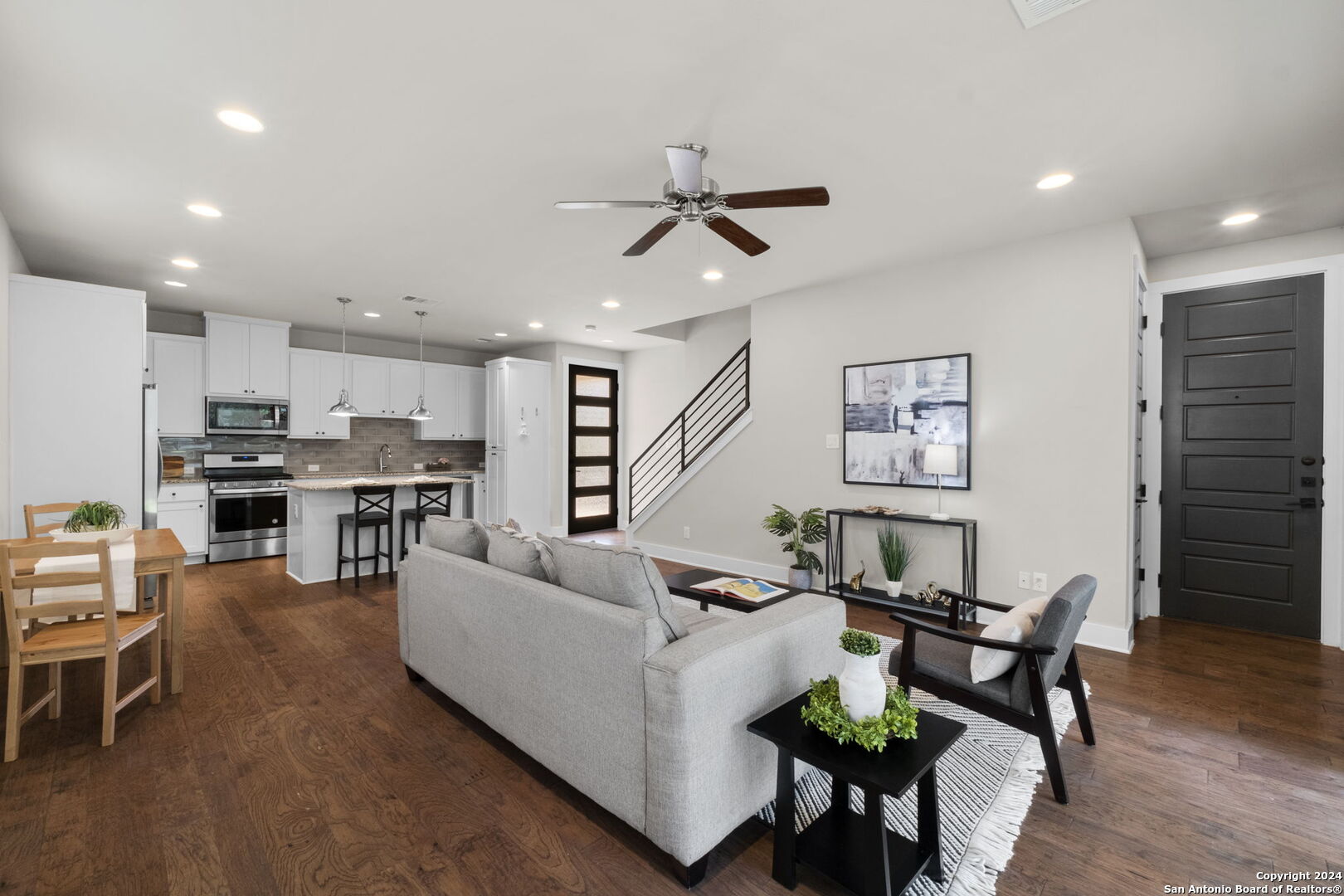339 CLAREMONT AVE 102