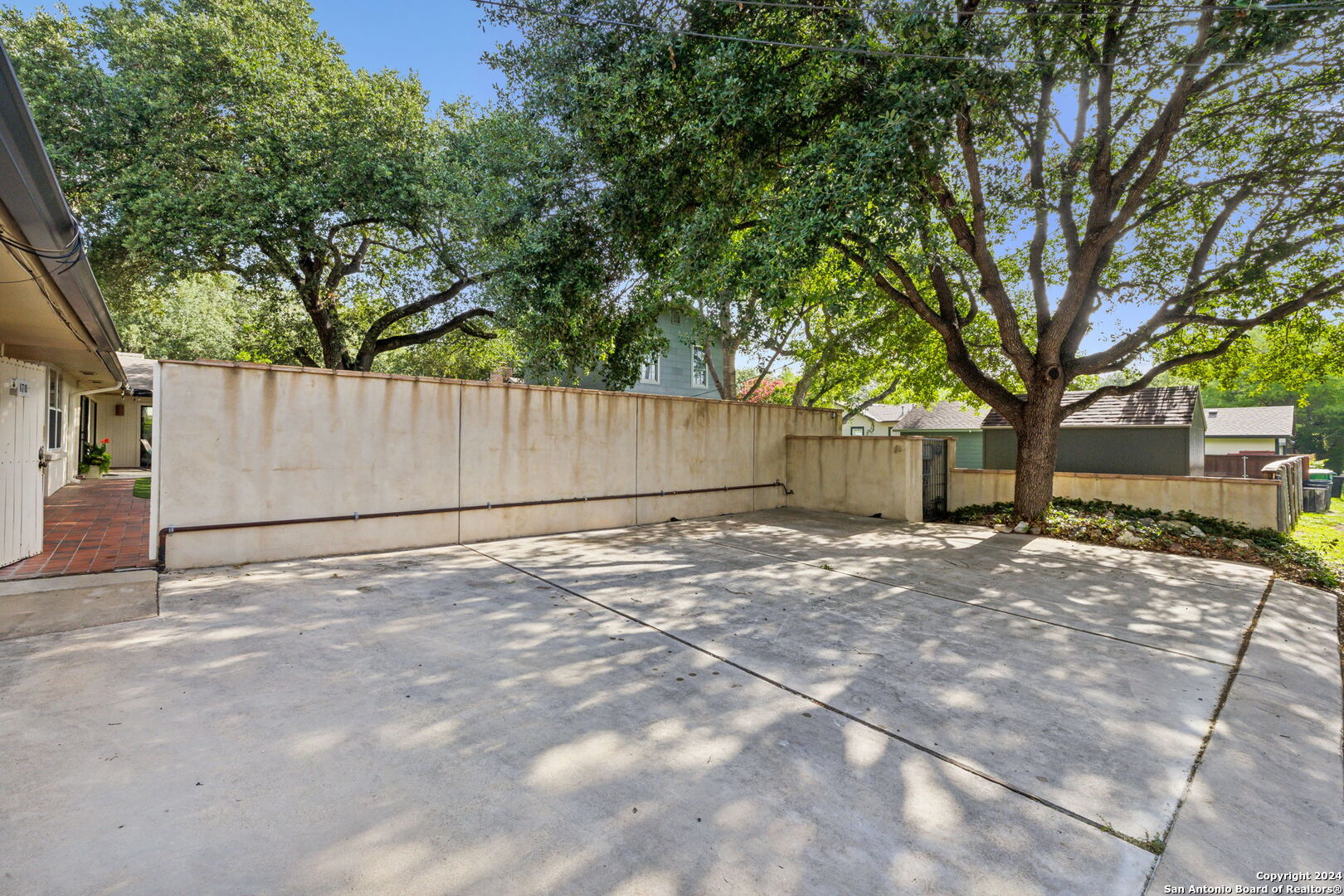 170 CLAYWELL DR