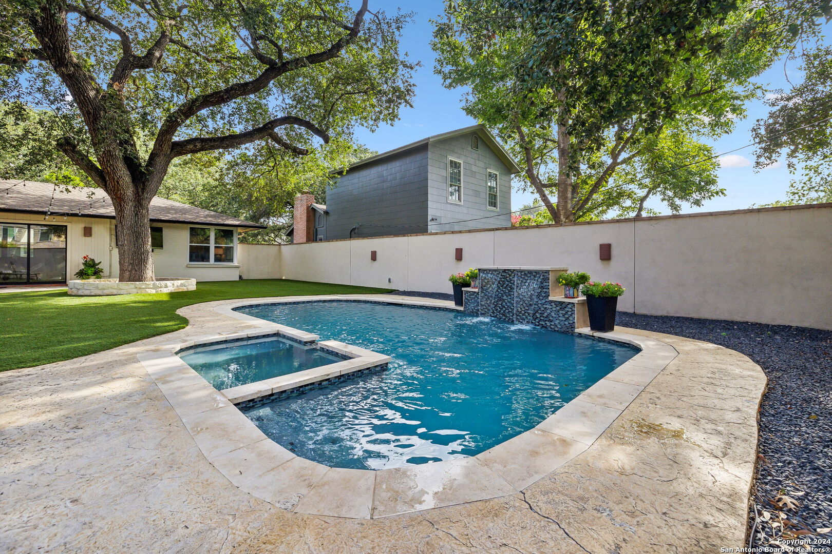 170 CLAYWELL DR
