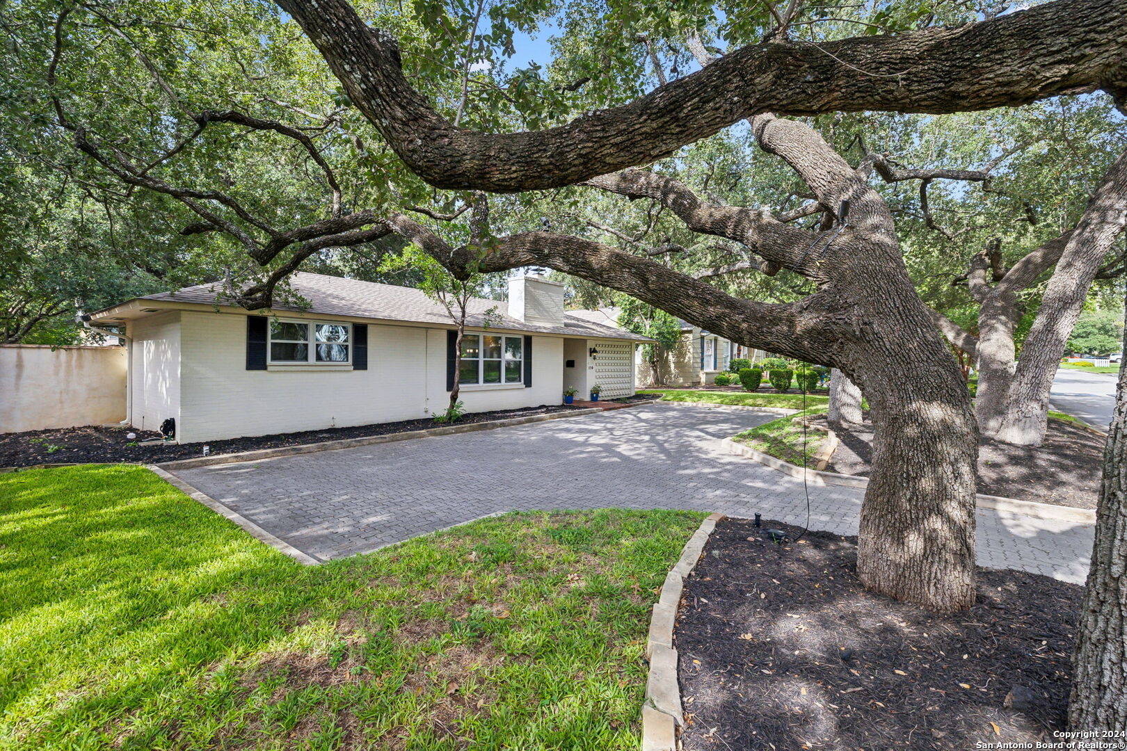 170 CLAYWELL DR