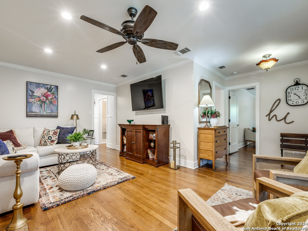 115 TUXEDO AVE