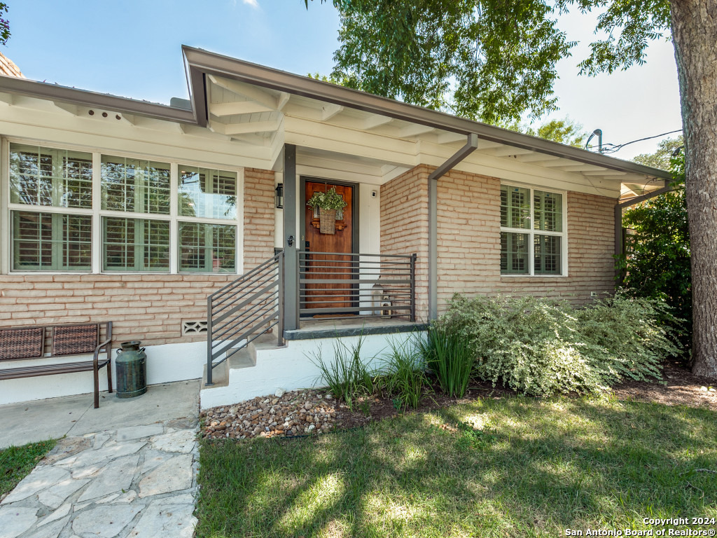 115 TUXEDO AVE