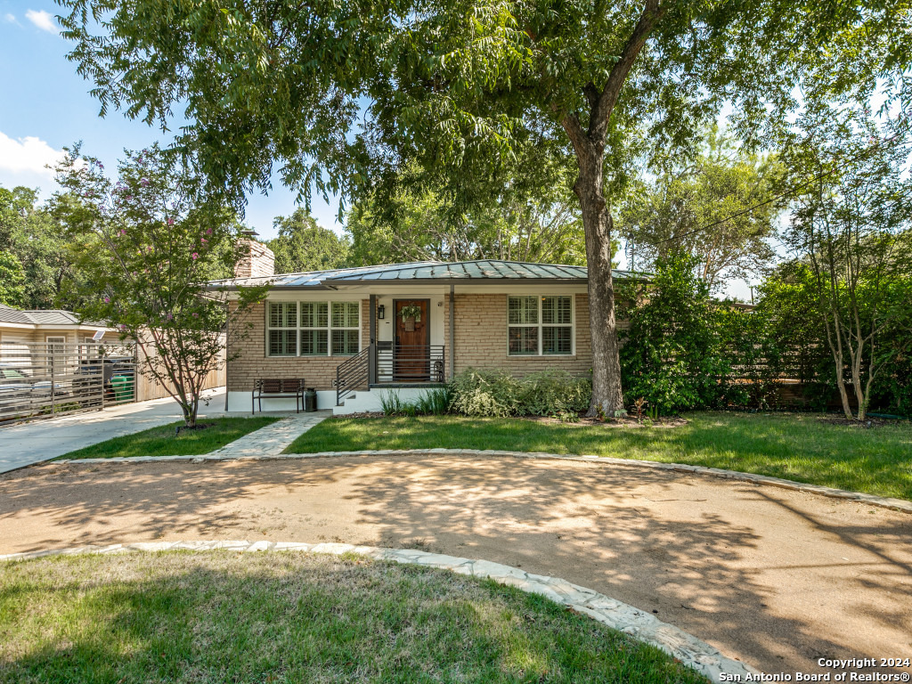 115 TUXEDO AVE