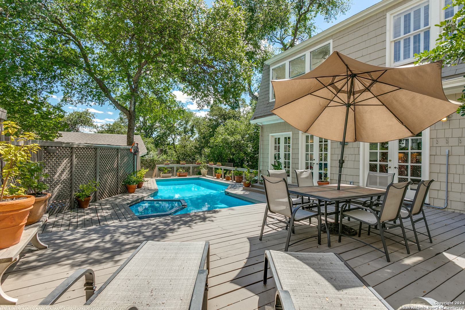 134 LAUREL HEIGHTS PL