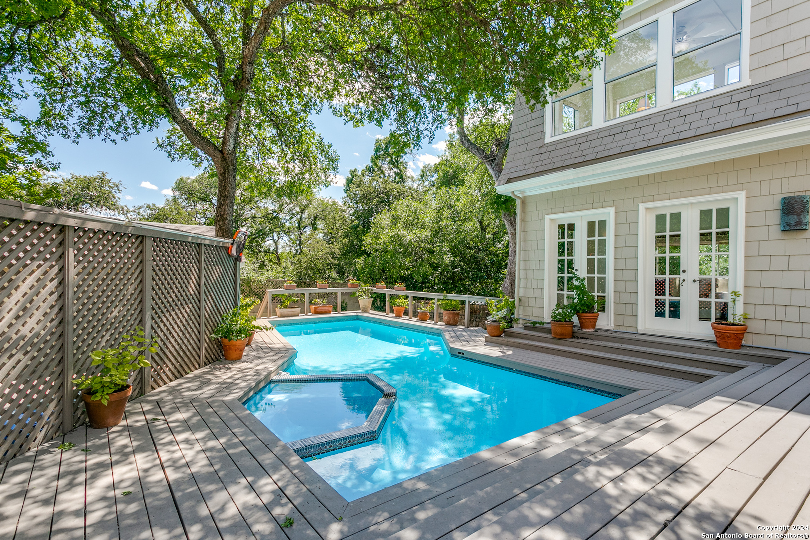134 LAUREL HEIGHTS PL