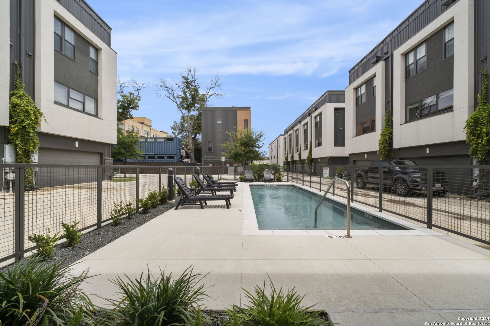 318 W GRAYSON ST Unit 205 205