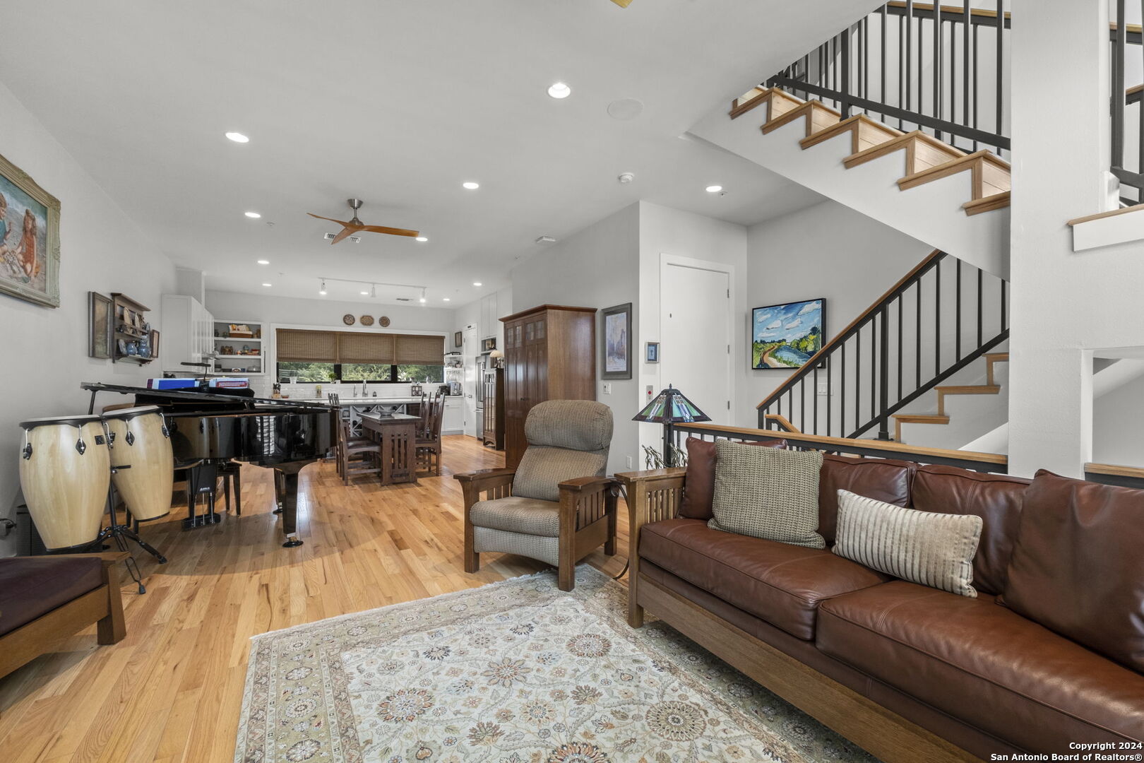 318 W GRAYSON ST Unit 205 205