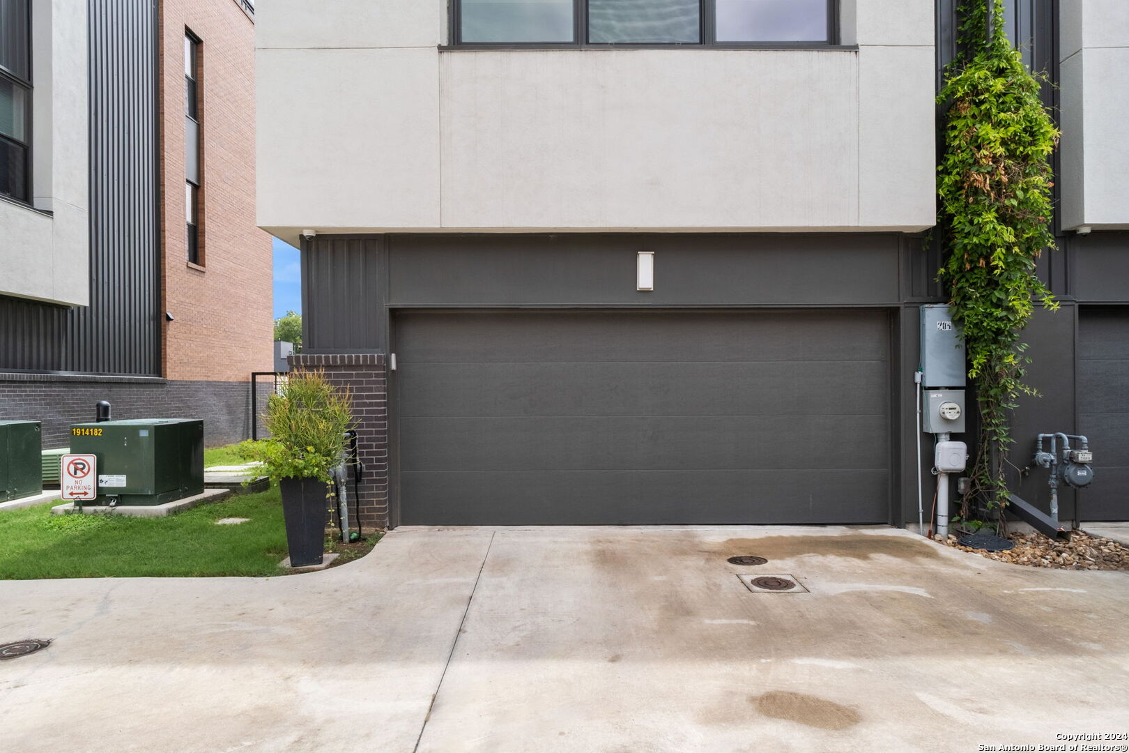 318 W GRAYSON ST Unit 205 205